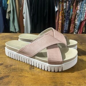 Isle Jacobsen Criss Cross Mule Slip On Sandals in Pale Pink Size 39